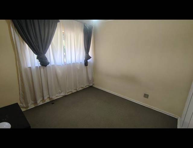 2 BEDROOM DUPLEX FOR SALE IN ESCOMBE